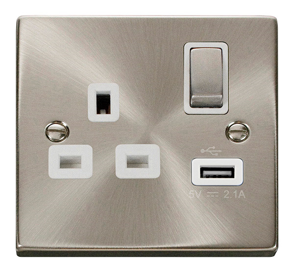 Click VPSC571WH Socket 1G Swd & USB 13A